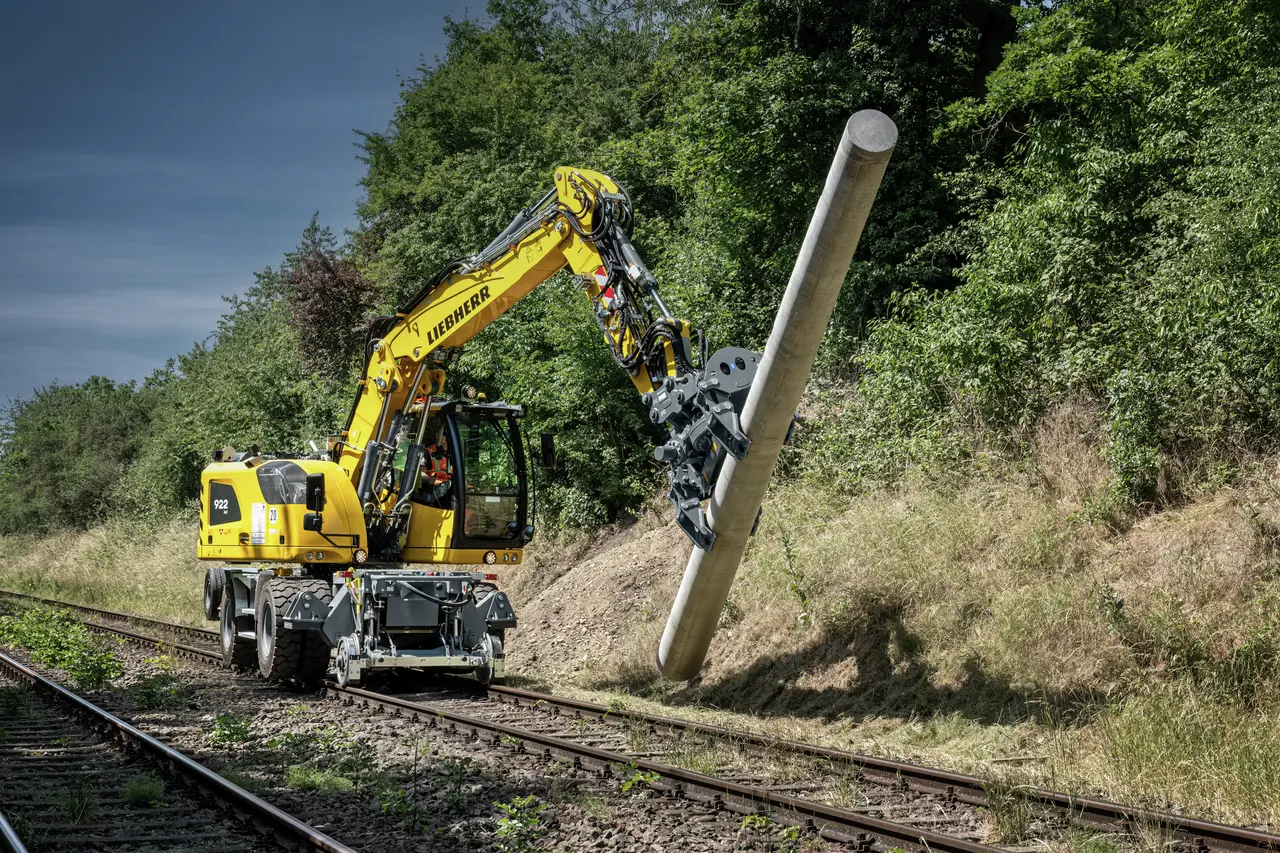 A 922 Rail Litronic - Liebherr